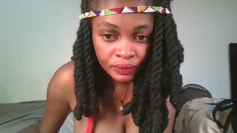 Snapshot of havanna_p chatting on 01.28.25 Havanna online show from 01.28.25