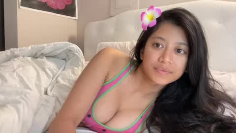 hawaiigirl_ online show from 06.05.26