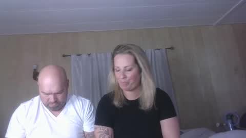 Snapshot of hawktuahgwakgwakmom chatting on 01.06.25 hawktuahgwakgwakmom online show from 01.06.25