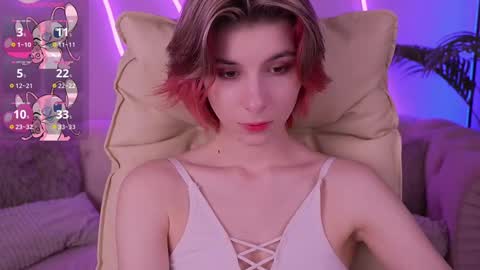 Snapshot of haylaamber chatting on 03.04.25 haylaamber online show from 03.04.25