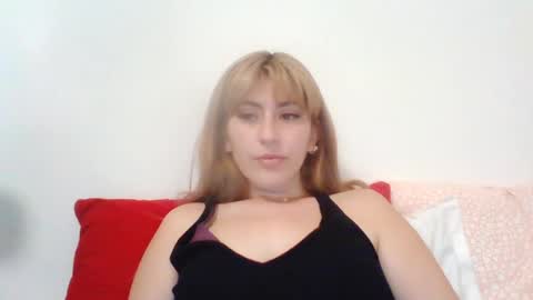 Snapshot of hazalpink chatting on 06.13.26 hazalpink online show from 06.13.26