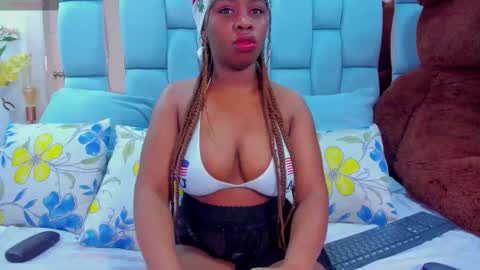 hazel_lanee online show from 11.24.25