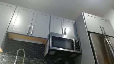 Hazel online show from 01.03.25