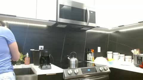 Hazel online show from 02.20.26