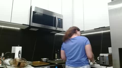 Hazel online show from 04.24.26