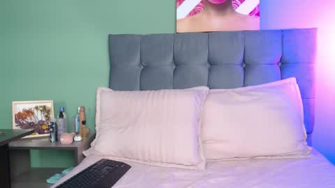 HAZZ SMITH online show from 12.15.25