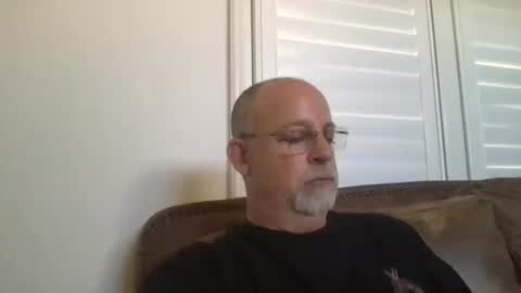 Snapshot of hdeuce22 chatting on 10.16.25 Hdeuce22 online show from 10.16.25