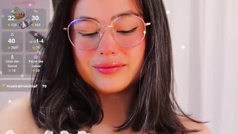 hearmymoans_18 online show from 12.04.25