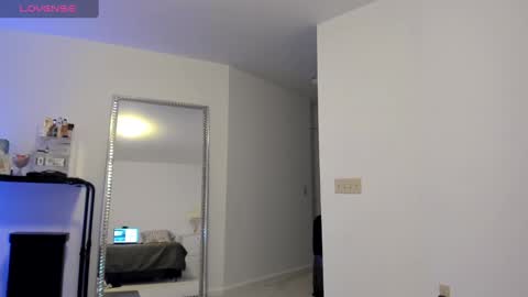 Helen online show from 01.19.25