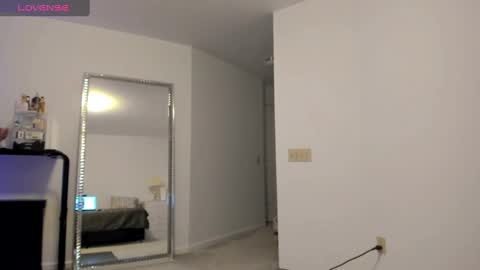 Helen online show from 01.30.25