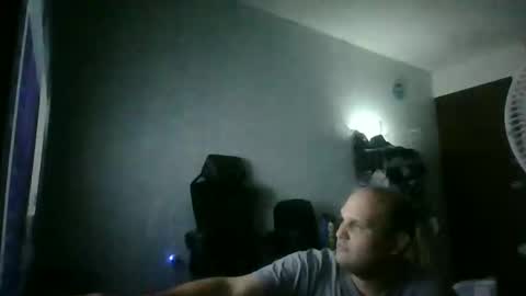 Snapshot of heavy_rebellxc chatting on 02.12.26 Heavy Rebell online show from 02.12.26