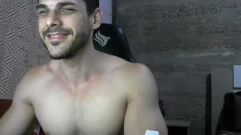 Snapshot of hebarsensei chatting on 11.24.25 hebarsensei online show from 11.24.25