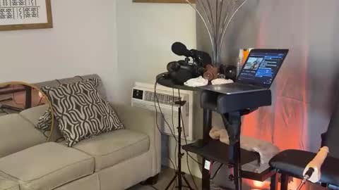 Snapshot of hectorramirezxxx chatting on 12.21.25 LockedThug online show from 12.21.25