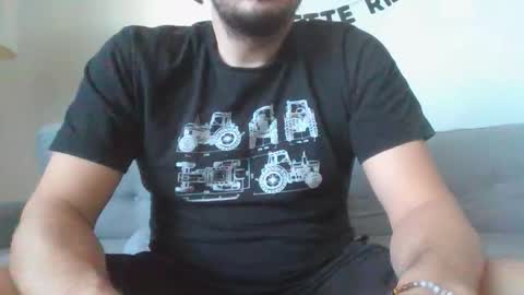 Snapshot of hedg3dog chatting on 03.24.26 HedgeHog online show from 03.24.26