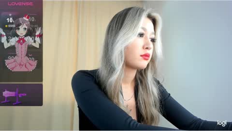 Snapshot of hee_nomy chatting on 12.08.24 Nomy3 online show from 12.08.24