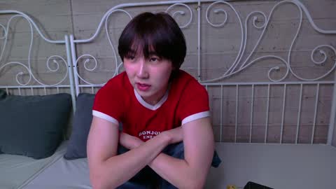 HEEJIN online show from 04.02.26