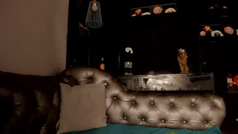 heellboy_ online show from 11.30.25