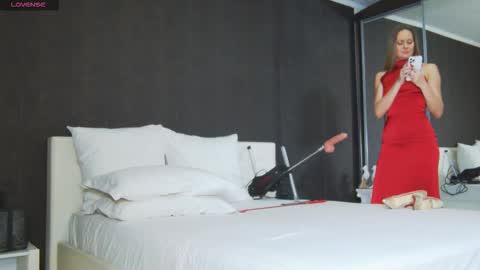 Helen online show from 03.17.26