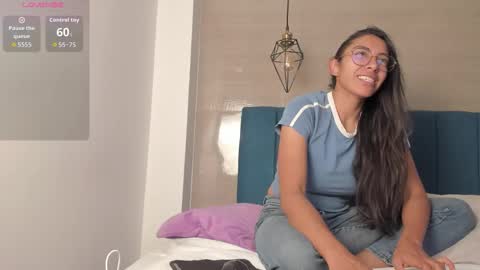 heidi_feuer online show from 10.15.25