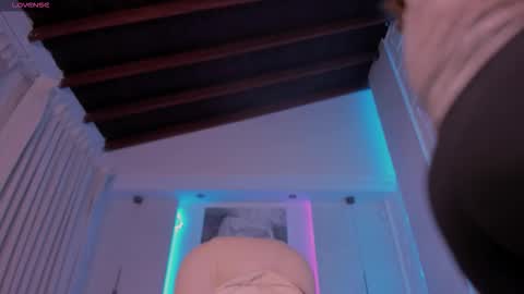 Heidy online show from 10.25.25