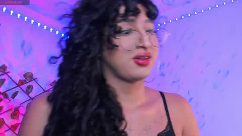 Heka Prudence online show from 01.29.25