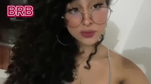 Heka Prudence online show from 02.10.25