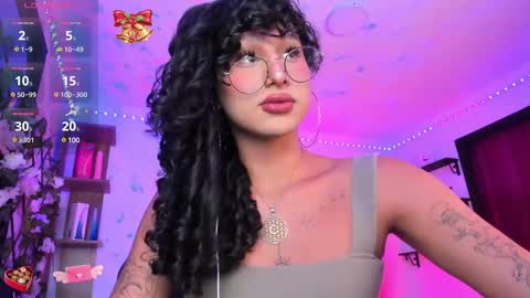 Heka Prudence online show from 02.20.25