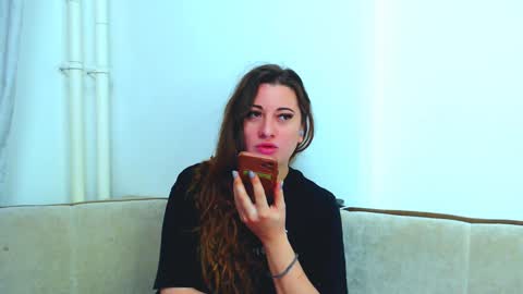 helen_adams_ online show from 12.26.24