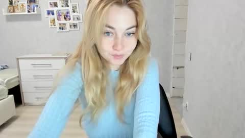 Snapshot of helen_angel_girl chatting on 05.11.26 Helen sven online show from 05.11.26