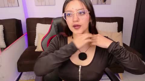 helen online show from 04.19.26