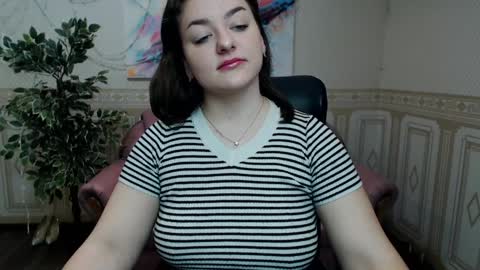 Snapshot of helen_elliot chatting on 01.09.25 Helen Elliot online show from 01.09.25