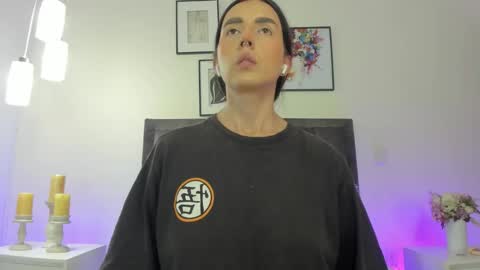 Helen  online show from 02.23.26