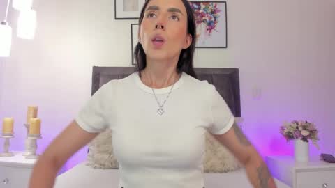 Helen  online show from 02.25.26