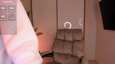 Snapshot of helena_lorente chatting on 01.23.25 Helen online show from 01.23.25