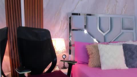 Snapshot of helena_santos01 chatting on 06.16.26 Helena Santos online show from 06.16.26