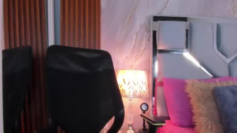 Snapshot of helena_santos01 chatting on 06.17.26 Helena Santos online show from 06.17.26