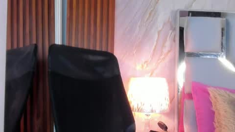 Snapshot of helena_santos01 chatting on 06.26.26 Helena Santos online show from 06.26.26