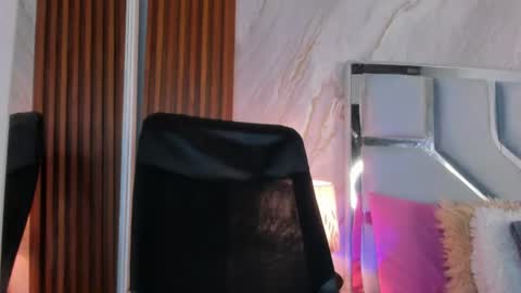 Snapshot of helena_santos01 chatting on 07.04.26 Helena Santos online show from 07.04.26