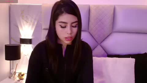 Snapshot of helena_whaite chatting on 07.01.26 helena_whaite online show from 07.01.26