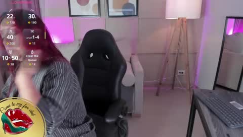 Helena online show from 04.05.26