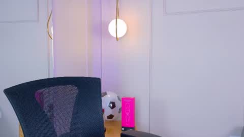 helenafoumier online show from 07.18.26