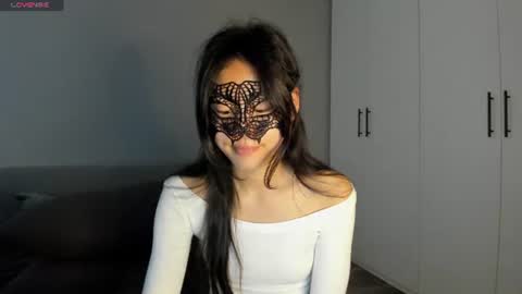 Hi I am Helen online show from 06.19.26
