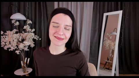 Snapshot of helentasty_ chatting on 01.24.25 Helen online show from 01.24.25