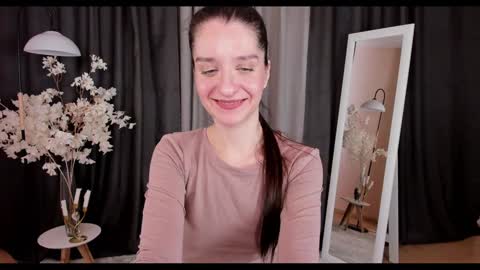Snapshot of helentasty_ chatting on 01.30.25 Helen online show from 01.30.25