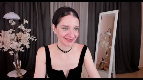 Snapshot of helentasty_ chatting on 01.31.25 Helen online show from 01.31.25