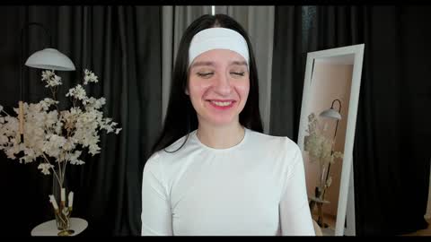 Snapshot of helentasty_ chatting on 02.02.25 Helen online show from 02.02.25
