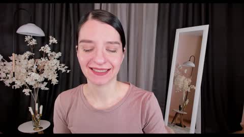 Snapshot of helentasty_ chatting on 02.03.25 Helen online show from 02.03.25