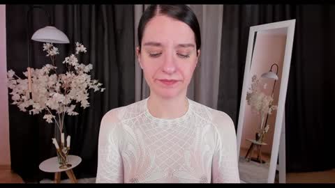 Snapshot of helentasty_ chatting on 02.03.25 Helen online show from 02.03.25