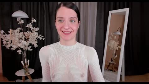 Snapshot of helentasty_ chatting on 02.03.25 Helen online show from 02.03.25