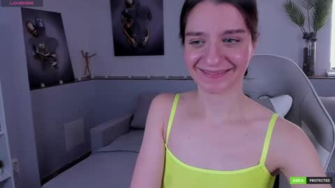 Snapshot of helentasty_ chatting on 02.05.25 Helen online show from 02.05.25